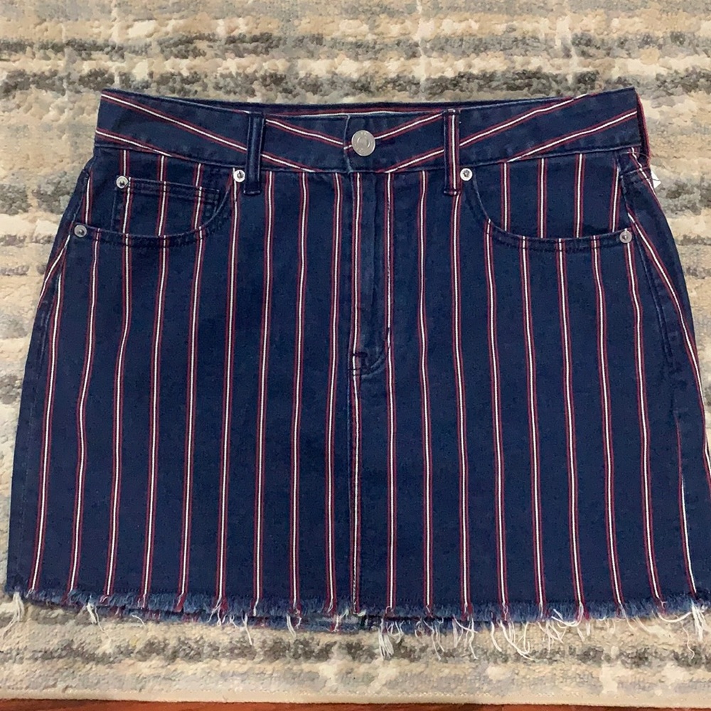 Sold🎉🎉🎉🎉NWOT Striped Hi-Rise Mini Skirt